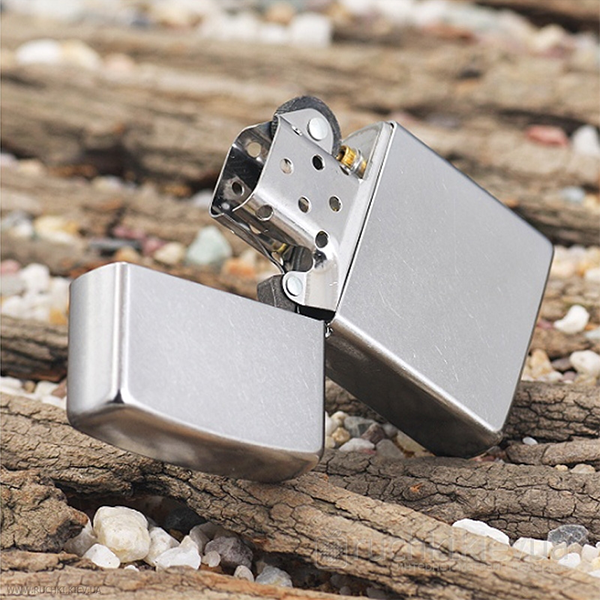 ZIPPO 207 STREET CHROME