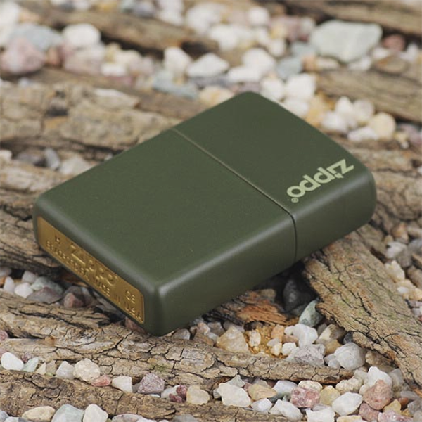 ZIPPO 221 MATTE GREEN