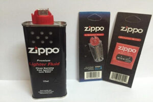 Cách bơm xăng bật lửa Zippo