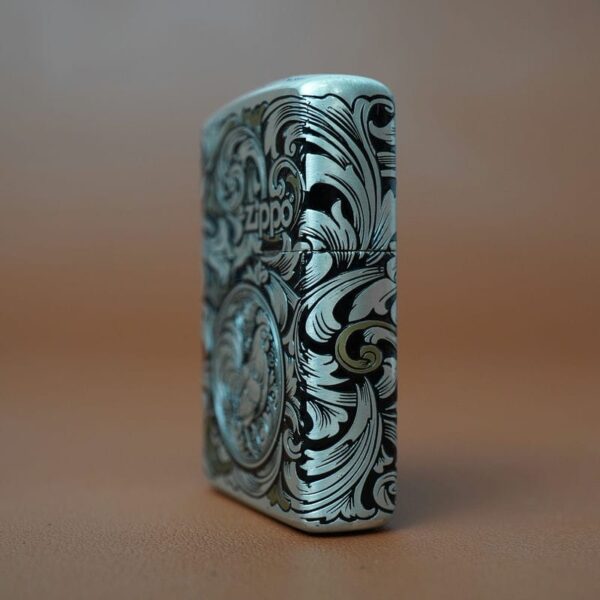 Zippo-12-con-giap-cao-cap-nam-Dau-–-Ga-12.10CC-3.jpg