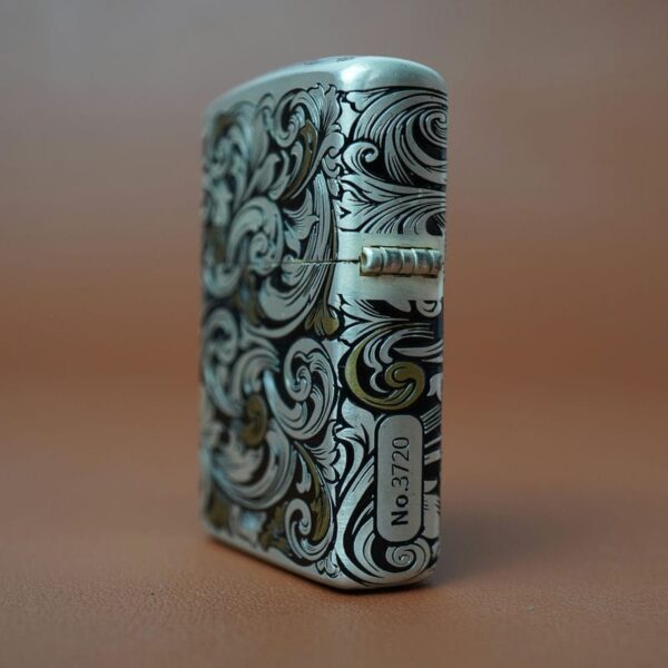 Zippo-12-con-giap-cao-cap-nam-Suu-Trau-12.2CC-3.jpg