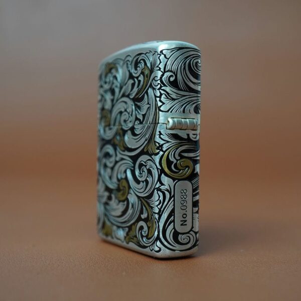 Zippo-12-con-giap-cao-cap-nam-Tuat-–-Cho-12.11CC-5.jpg