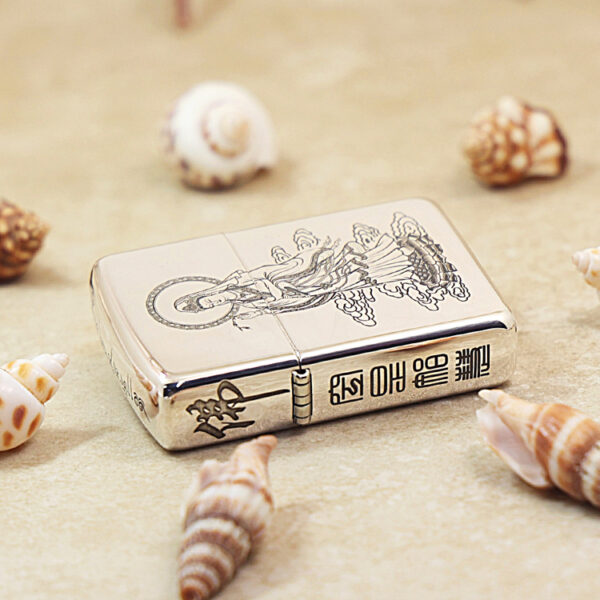 Zippo-Bac-Nguyen-Khoi-Khac-Quan-The-Am-Bo-Tat-STL02-3.jpg Zippo-Bac-Nguyen-Khoi-Khac-Quan-The-Am-Bo-Tat-STL02-3.jpg