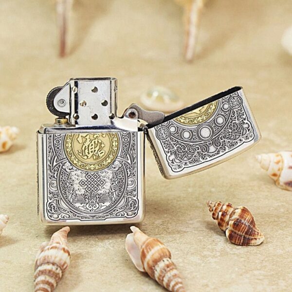zippo-silver-plated-two-tone-lucky-pixiu-od20 (4) zippo-silver-plated-two-tone-lucky-pixiu-od20 (4)