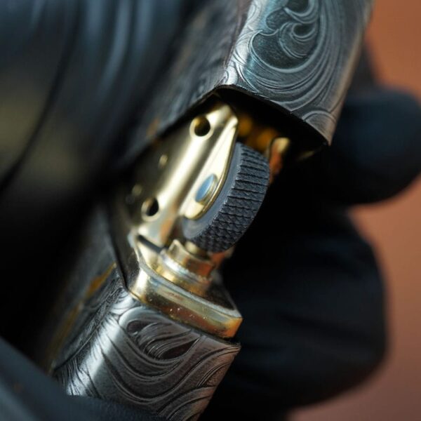 zippo-silver-plated-two-tone-six-tusk-elephant-od23 (13) zippo-silver-plated-two-tone-six-tusk-elephant-od23 (13)