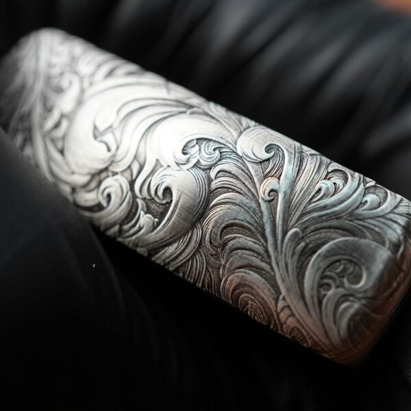 zippo-silver-plated-two-tone-six-tusk-elephant-od23 (14) zippo-silver-plated-two-tone-six-tusk-elephant-od23 (14)